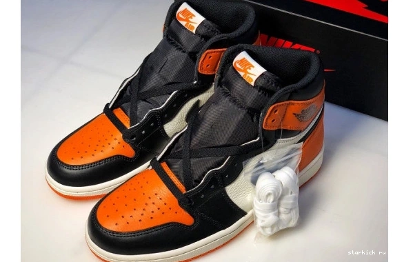 555088-005 Shattered Backboard  1 555088-005 Retro High Jordan 0405
